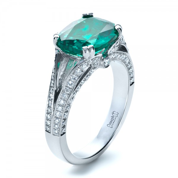 Custom-Emerald-and-Diamond-Ring