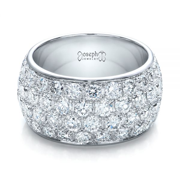 14K White Gold Pavé Diamond Wedding Ring